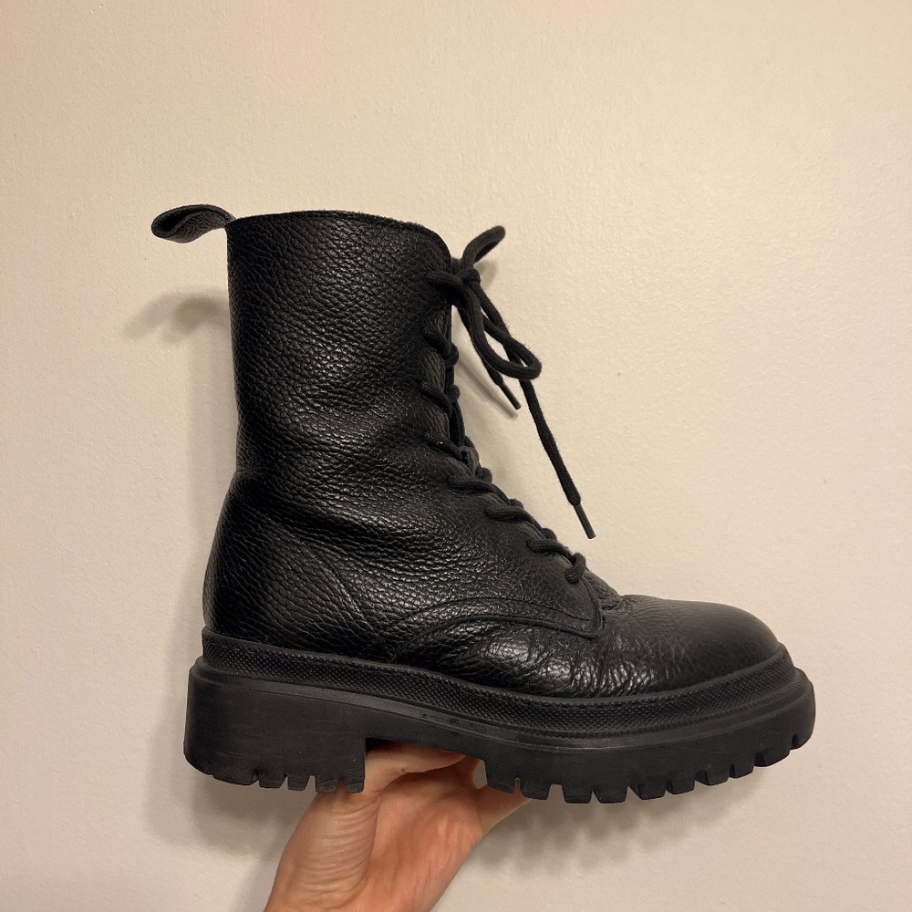 Maguire Bellagio Shearling Lined Winter Boot in Black EUC